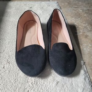 Forever Comfort Black Suede Flats Size 8